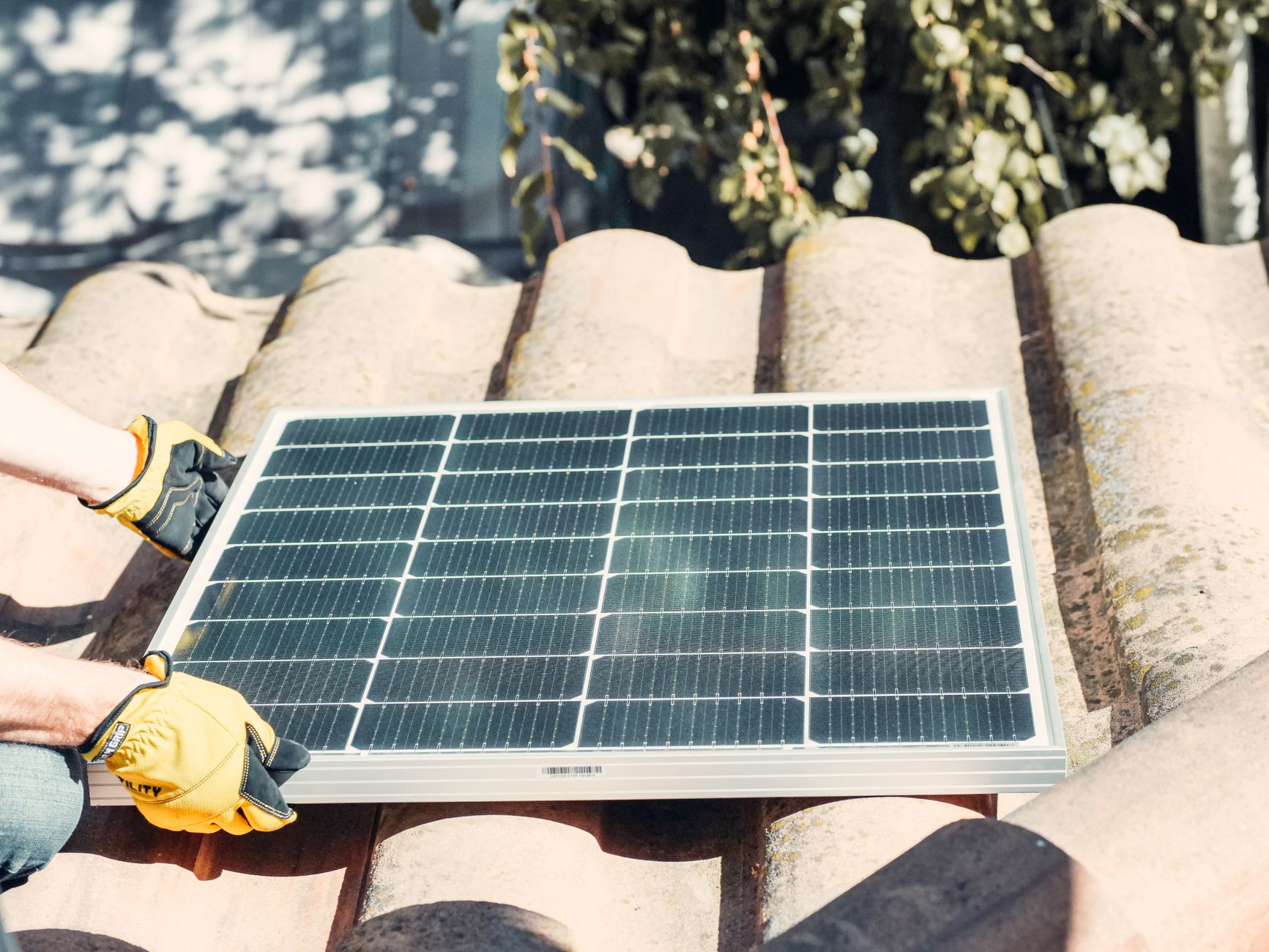 Installateur panneaux solaires équipe à Limoges